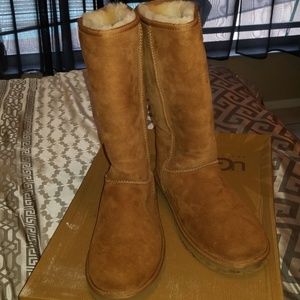 Authentic tall classic Uggs